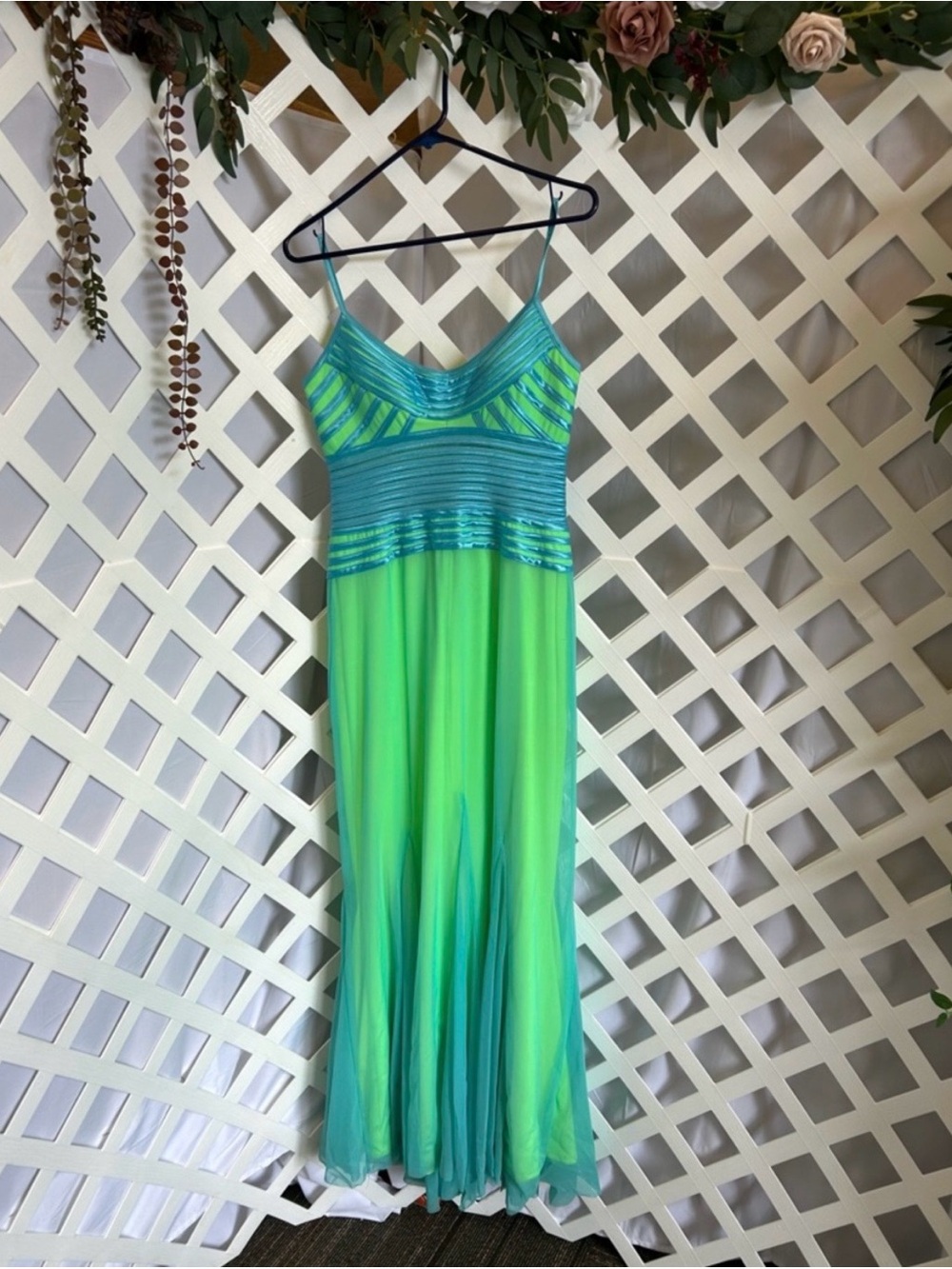 Mary. L Couture Neon Green Aqua Formal Gown Maxi Dress Size 4 Prom Pageant